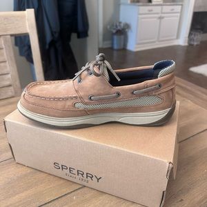 Sperry-worn once for a few hours-boys sz 7